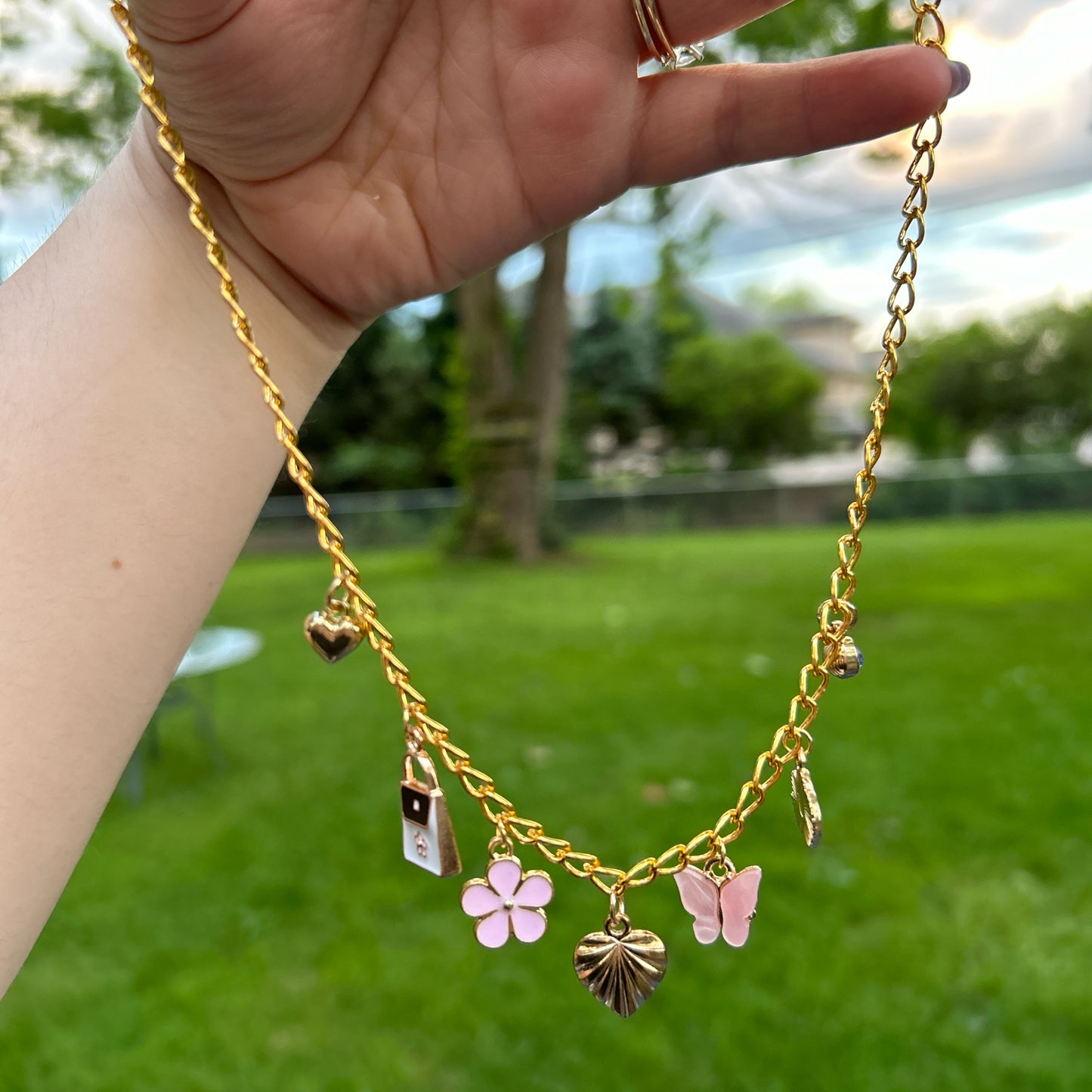 ✨💕pink and gold charm necklace💕✨