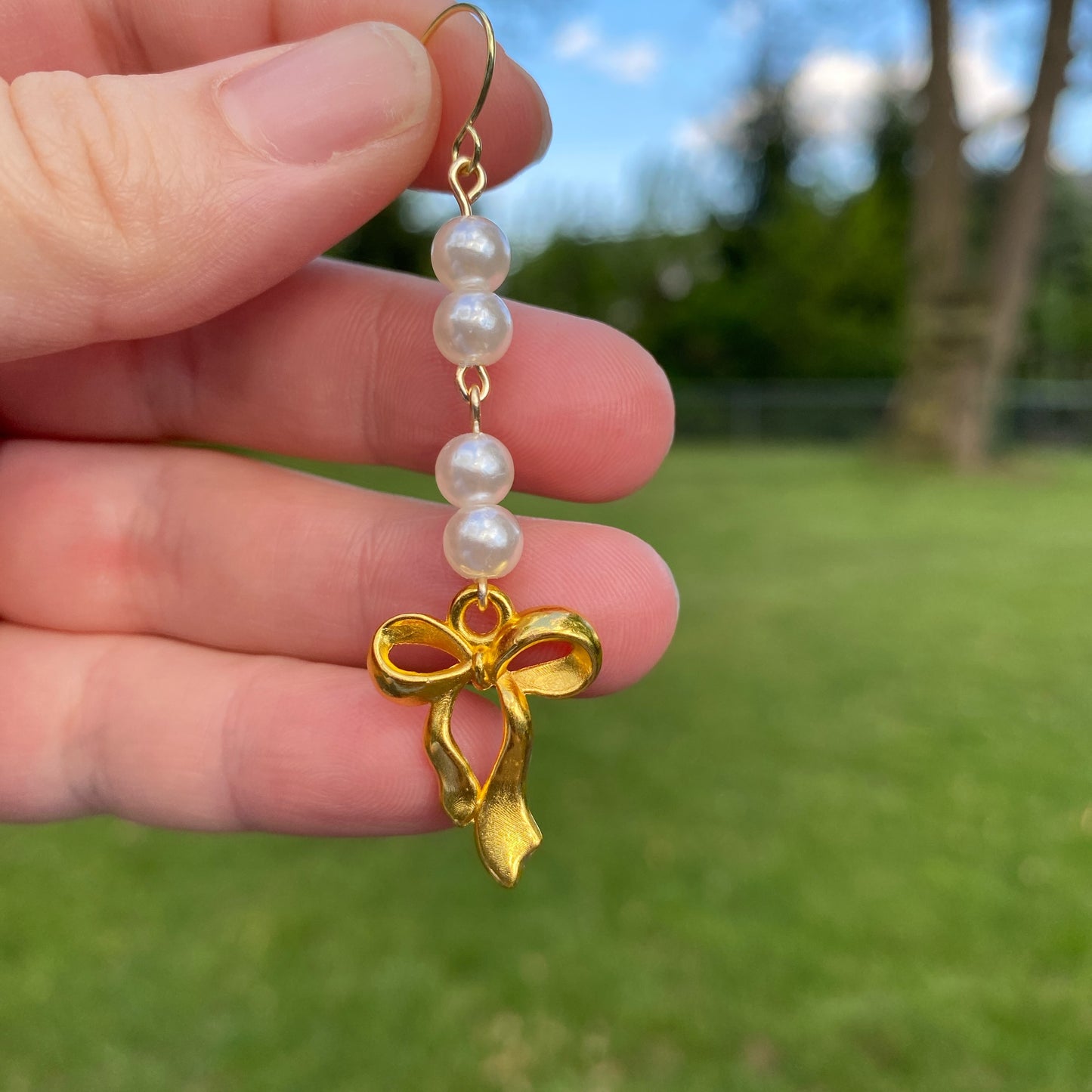 ✨🎀 pearly bow earrings🎀✨