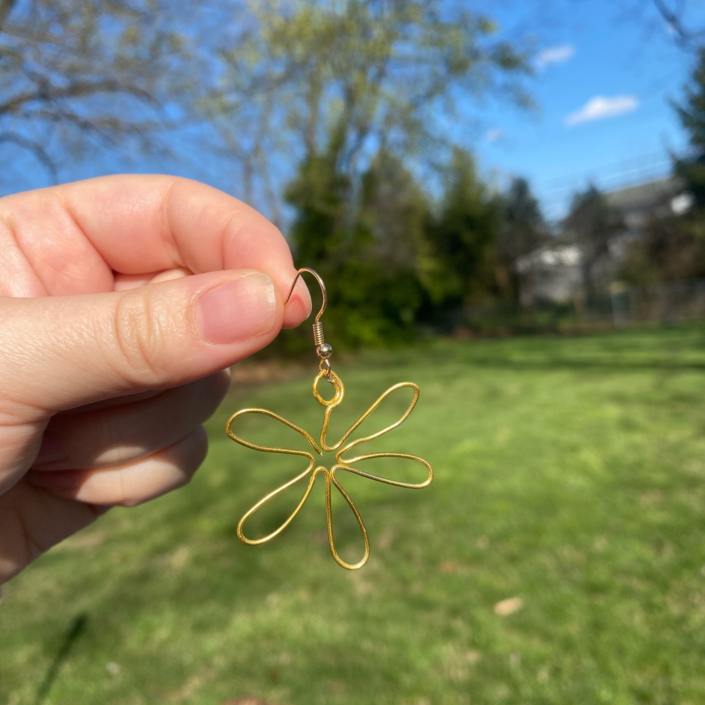 🌼Gold wire flower earrings🌼