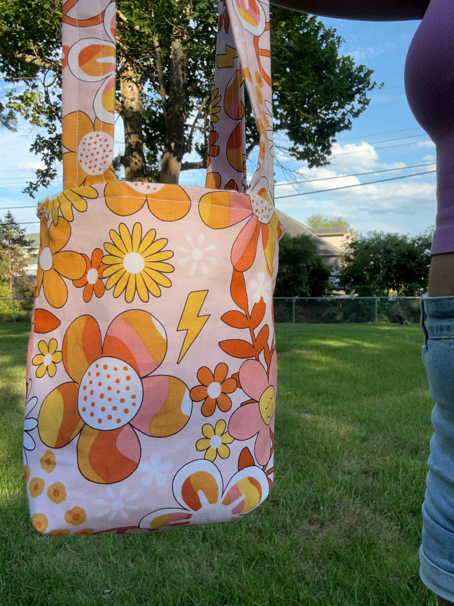 Mini cross body bottle bag